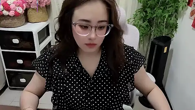 Snapshot of NEWONETO chatting on July 2026 03:11:02 PM NEWONETO online show from July 2026 03:11:02 PM
