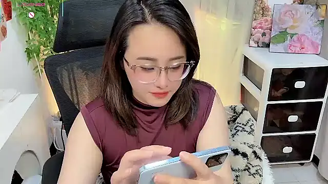 NEWONETO online show from February 2026 01:26:02 AM