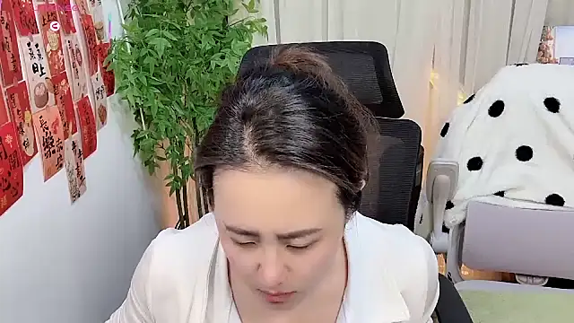 NEWONETO online show from March 2026 01:05:01 PM