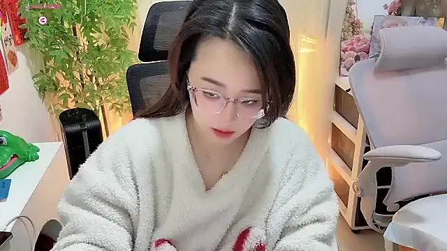 NEWONETO online show from January 2026 07:31:01 PM