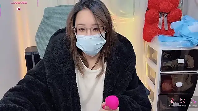 NEWONETO online show from December 2025 11:55:01 AM