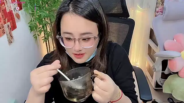 NEWONETO online show from February 2026 02:28:01 PM