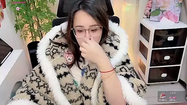 NEWONETO online show from February 2026 12:16:02 PM