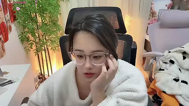 NEWONETO online show from January 2026 08:36:02 PM