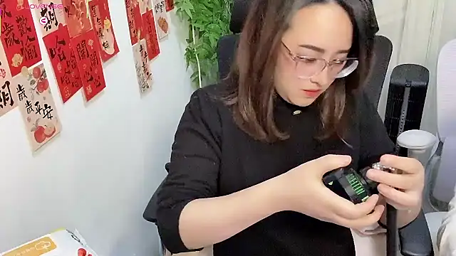 NEWONETO online show from March 2026 01:35:02 PM