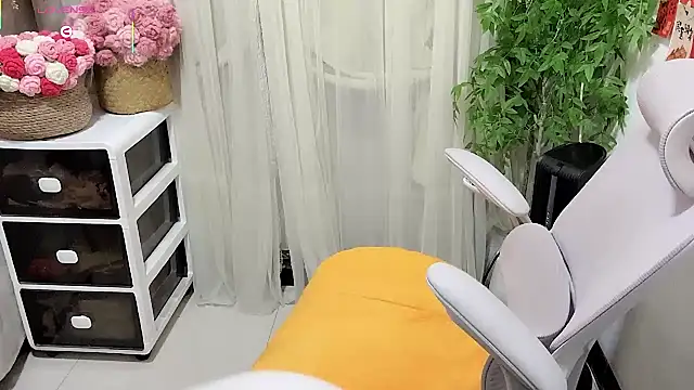 Snapshot of NEWONETO chatting on July 2026 12:38:02 PM NEWONETO online show from July 2026 12:38:02 PM