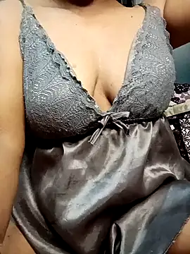 LenaCii online show from February 2026 05:28:02 AM