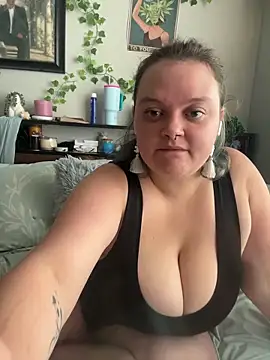 Snapshot of xXJJIvyXx chatting on October 2025 04:19:02 PM xXJJIvyXx online show from October 2025 04:19:02 PM