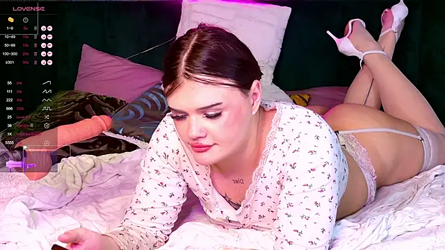 EvaaLane online show from May 2026 11:22:02 PM