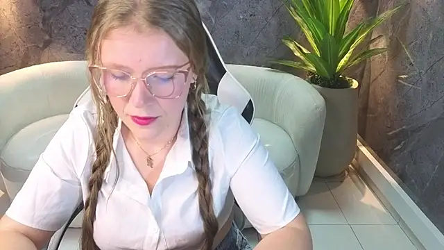 carla tp online show from October 2025 07:58:01 PM