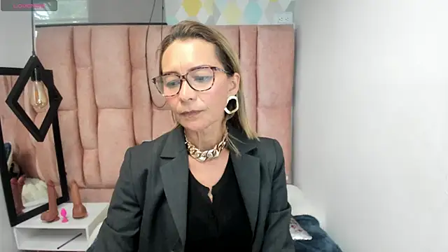 Issa Milf   online show from April 2026 04:49:01 PM