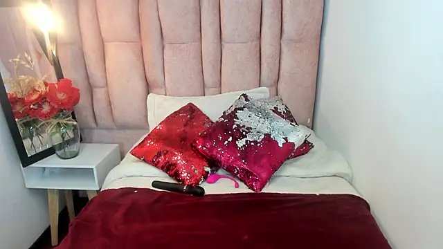 Issa Milf   online show from July 2026 01:28:01 PM
