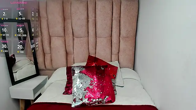 Issa Milf   online show from April 2026 01:48:01 PM