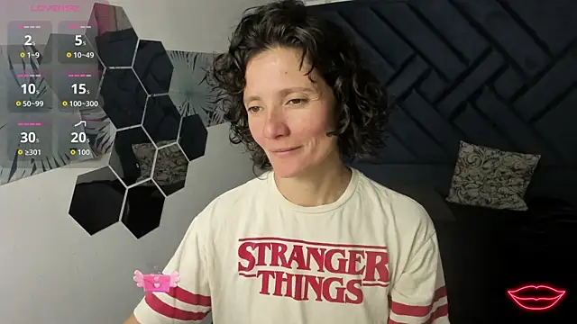 Valery More   online show from January 2026 03:19:02 PM