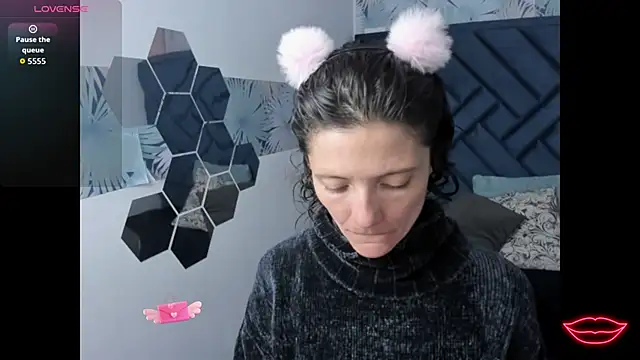 Valery More   online show from January 2026 01:15:01 PM