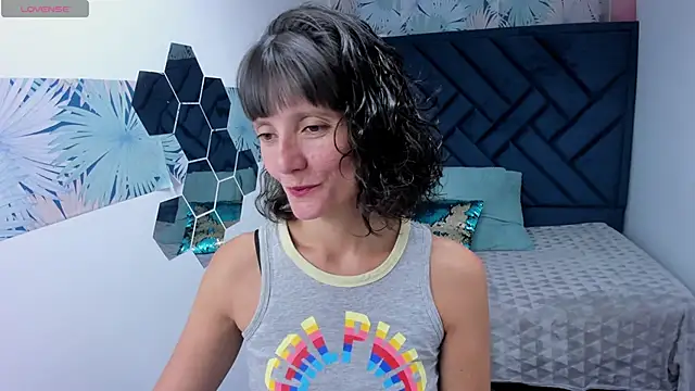 Valery More   online show from April 2026 12:19:02 PM