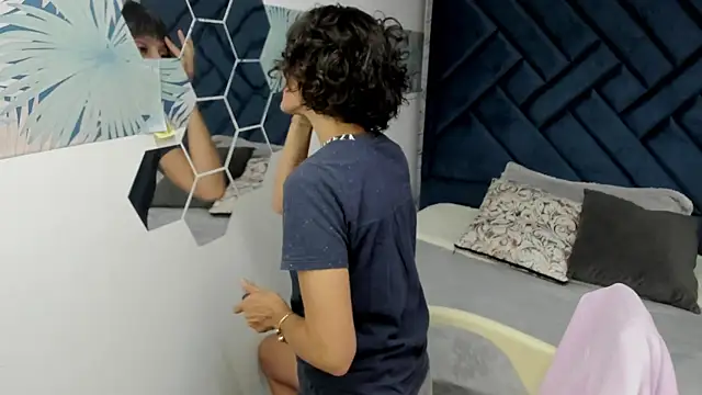 Snapshot of Valery_More__ chatting on October 2025 12:14:02 PM Valery More online show from October 2025 12:14:02 PM