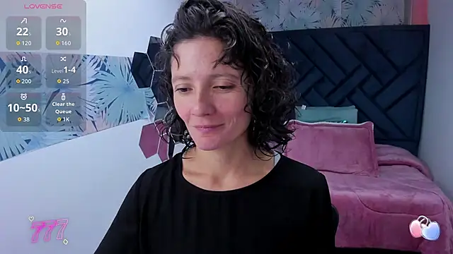 Snapshot of Valery_More__ chatting on April 2026 01:29:01 PM Valery More online show from April 2026 01:29:01 PM