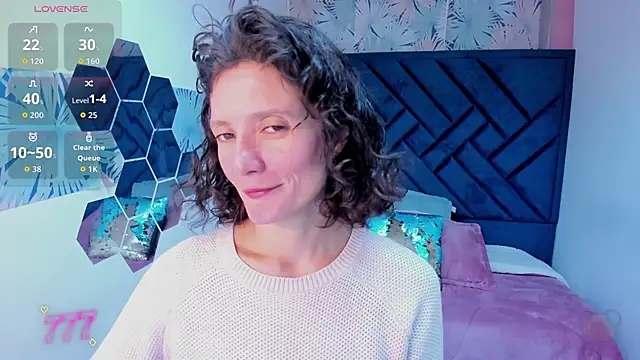 Snapshot of Valery_More__ chatting on May 2026 02:05:01 PM Valery More online show from May 2026 02:05:01 PM