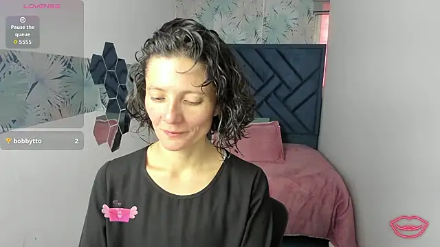 Valery More   online show from February 2026 01:11:02 PM