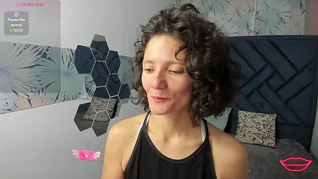 Valery More   online show from February 2026 01:09:01 PM