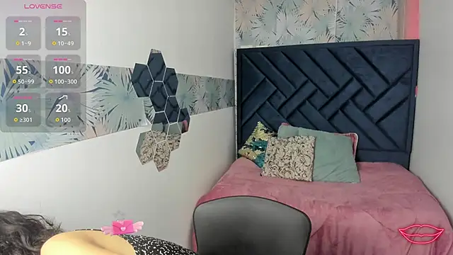 Valery More   online show from February 2026 01:08:01 PM