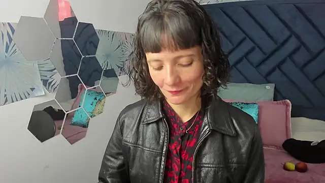 Valery More   online show from March 2026 01:14:02 PM