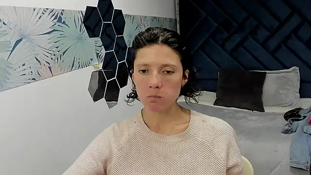 Snapshot of Valery_More__ chatting on November 2025 12:27:02 PM Valery More online show from November 2025 12:27:02 PM