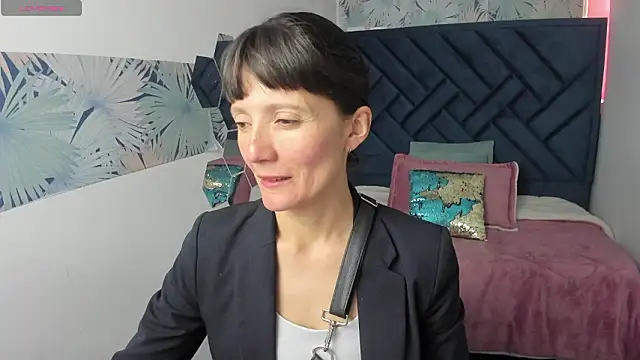 Valery More   online show from March 2026 01:02:01 PM