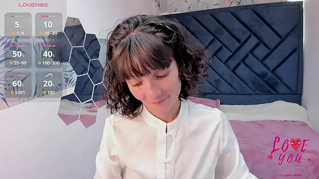 Snapshot of Valery_More__ chatting on July 2026 02:17:01 PM Valery More online show from July 2026 02:17:01 PM