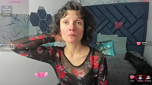 Valery More   online show from February 2026 02:06:02 PM