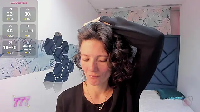 Snapshot of Valery_More__ chatting on June 2026 01:16:02 PM Valery More online show from June 2026 01:16:02 PM