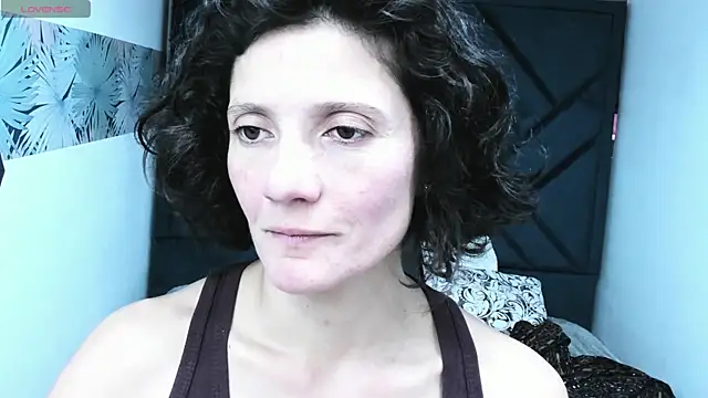 Valery More   online show from December 2025 12:20:02 PM