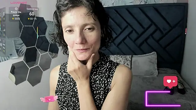 Valery More   online show from December 2025 11:54:02 AM