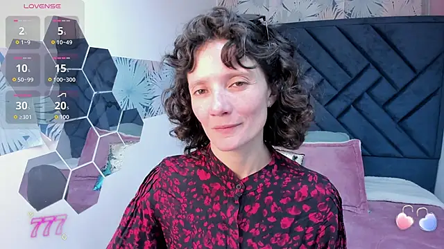 Snapshot of Valery_More__ chatting on May 2026 01:08:02 PM Valery More online show from May 2026 01:08:02 PM