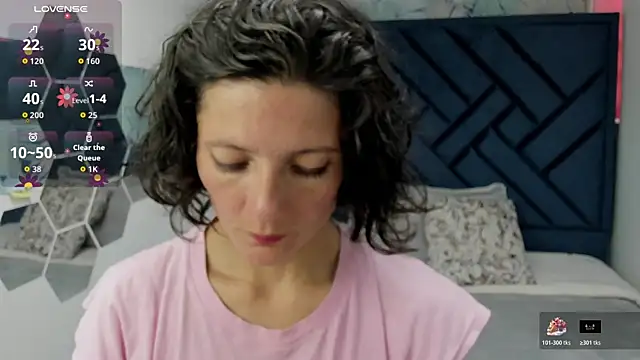 Snapshot of Valery_More__ chatting on December 2025 12:26:01 PM Valery More online show from December 2025 12:26:01 PM