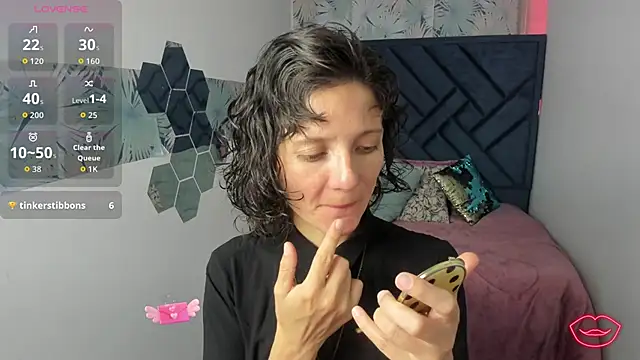 Valery More   online show from February 2026 02:16:02 PM