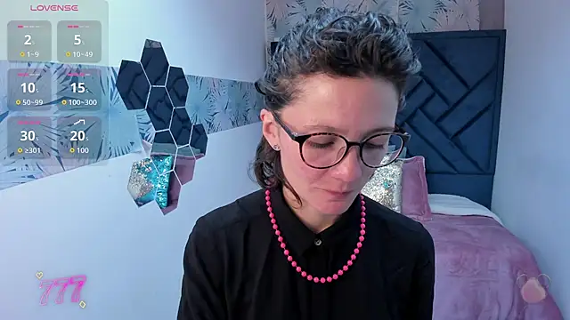 Snapshot of Valery_More__ chatting on May 2026 11:42:01 AM Valery More online show from May 2026 11:42:01 AM