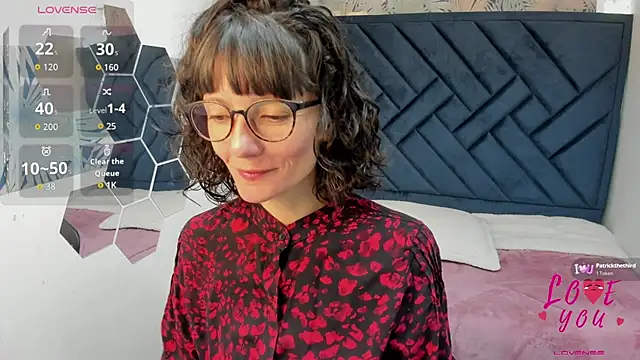 Snapshot of Valery_More__ chatting on June 2026 01:17:02 PM Valery More online show from June 2026 01:17:02 PM