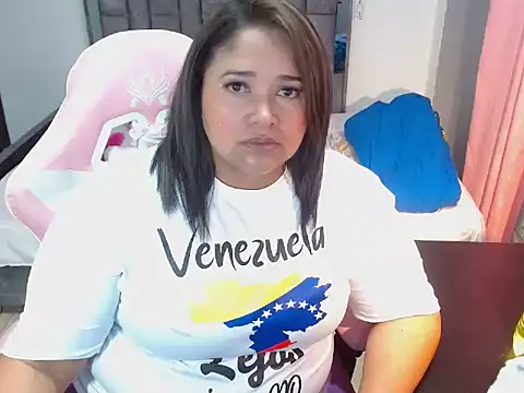 Vanesa Juicy online show from October 2025 11:53:01 AM