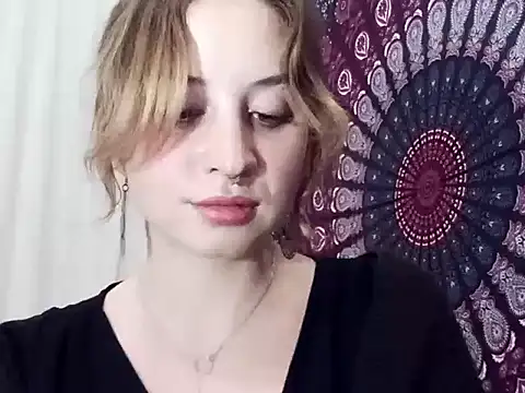 AdalynKiss online show from October 2025 06:53:02 PM