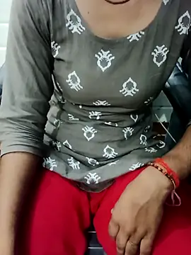 Snapshot of Meenu_rani6 chatting on October 2025 05:25:02 PM Meenu rani6 online show from October 2025 05:25:02 PM