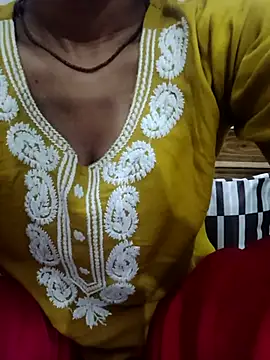 Snapshot of Meenu_rani6 chatting on October 2025 12:40:02 PM Meenu rani6 online show from October 2025 12:40:02 PM