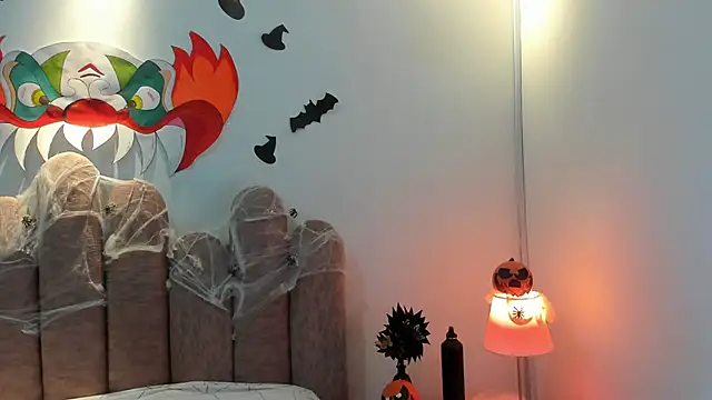 Daisy93  online show from October 2025 12:13:01 PM