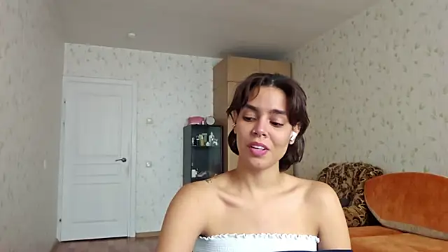 ShaynaMisasi online show from October 2025 01:21:02 PM