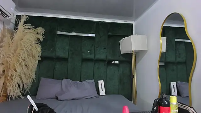 Snapshot of Misaki_Kai chatting on November 2025 05:33:02 AM Misaki Kai online show from November 2025 05:33:02 AM