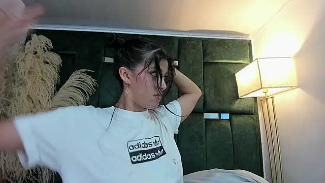 Misaki Kai online show from January 2026 05:47:01 AM