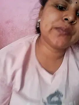 Snapshot of Mamta-Thakur chatting on November 2025 07:13:01 AM Mamta-Thakur online show from November 2025 07:13:01 AM