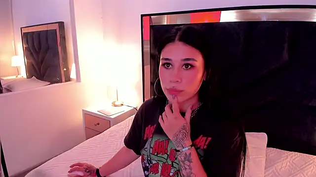 SusanVilla online show from October 2025 07:58:01 PM