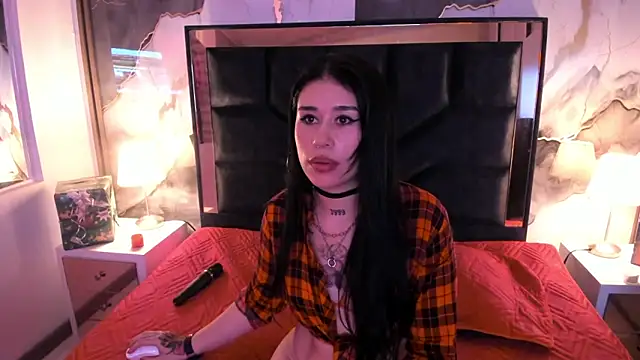 SusanVilla online show from December 2025 08:27:01 AM